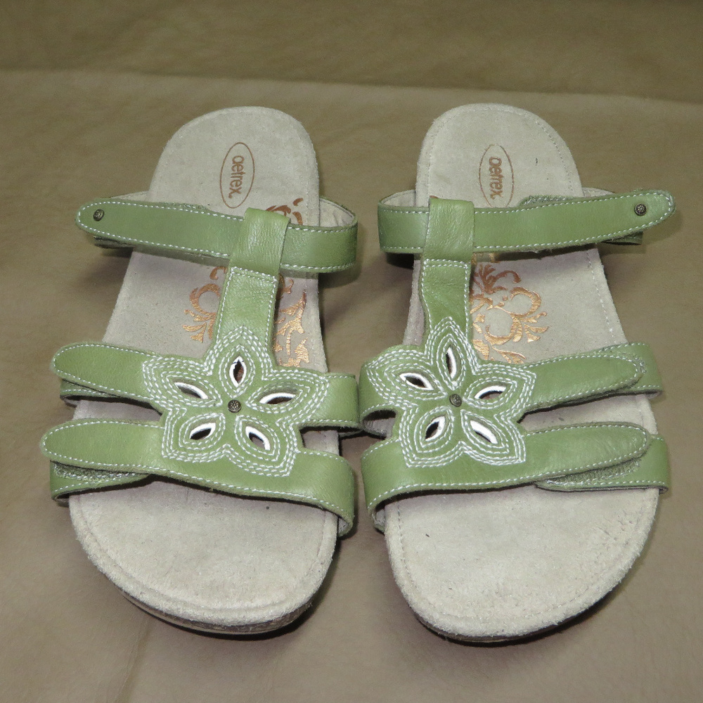 AERTREX slip on sandals with velcro closure size 9